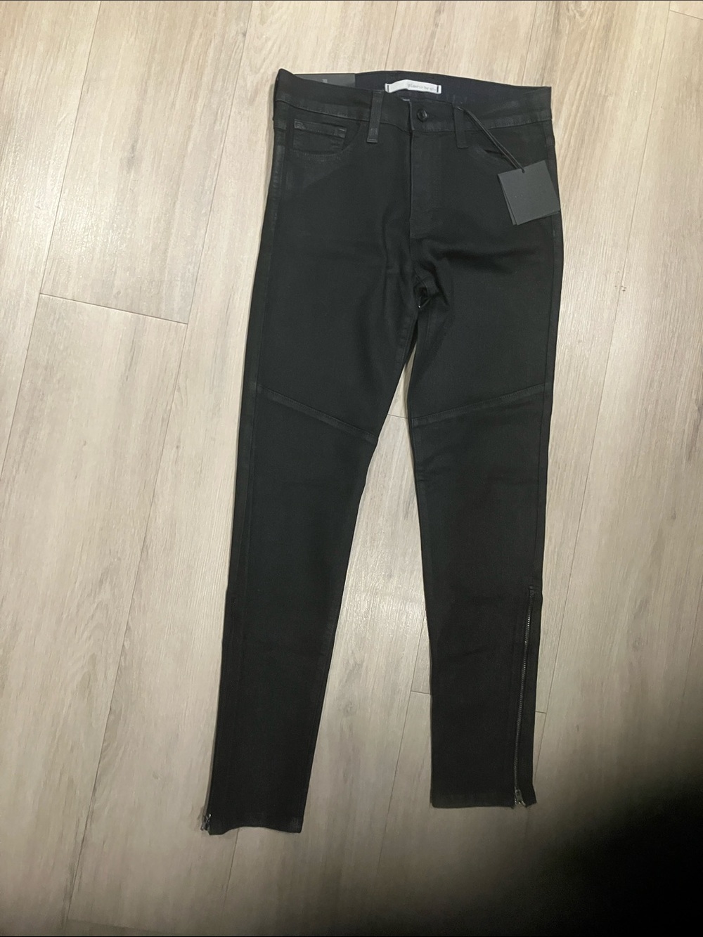 Brand new Plastic By Gly low rise black shimmer skinny jean size 28